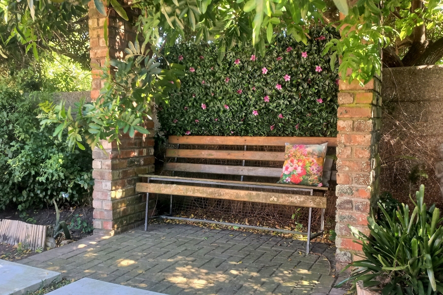 5 Bedroom Property for Sale in Kingfisher Creek Western Cape